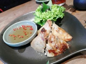 Spring roll at Uu Dam Chay in Hanoi
