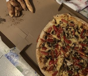 Tartufo vegan pizza & garlic bread sticks  at Pizza Bite in Athens