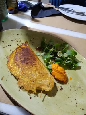 Tortilla made with garbanzo at 269 Gastro Vegan in Salamanca