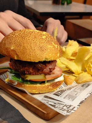 Beyond burger at 269 Gastro Vegan in Salamanca