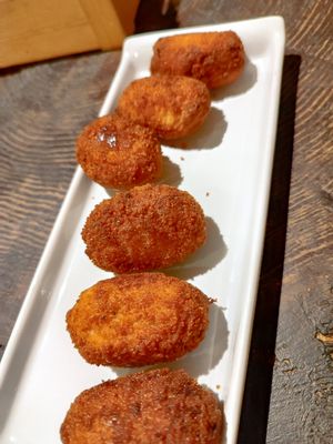 Croquetas at 269 Gastro Vegan in Salamanca