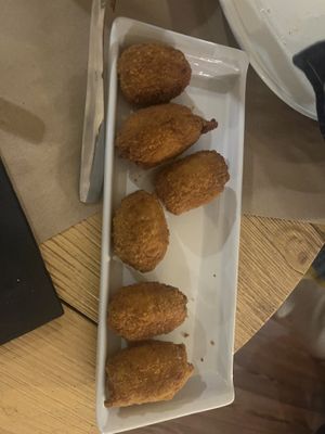 las mejores croquetas plant-based que he comido nunca! #Veganuary at 269 Gastro Vegan in Salamanca