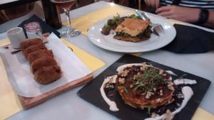 Trois plats  at 269 Gastro Vegan in Salamanca