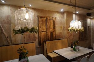 Local precioso at 269 Gastro Vegan in Salamanca