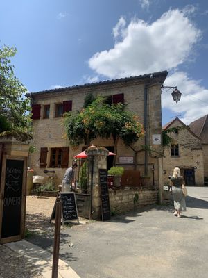   at SmooVie Grignotheque in Saint-leon-sur-vezere