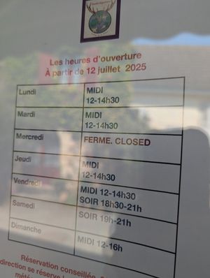 Closed on wednesday at SmooVie Grignotheque in Saint-leon-sur-vezere