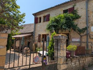 Garten at SmooVie Grignotheque in Saint-leon-sur-vezere