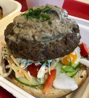 Gourmet Steak Burger with Sauce Forestier at SmooVie Grignotheque in Saint-leon-sur-vezere