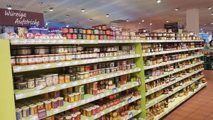 Spreads and jam. at Alnatura - Einkaufszentrum  in Ingolstadt