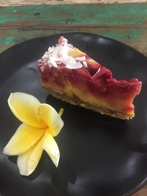 raspberry and lemon cheesecake at The Spicy Coconut in Seminyak