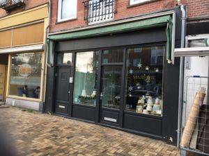 outside  at Majesteit Taart in Amsterdam