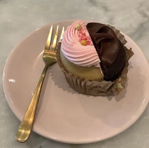   at Majesteit Taart in Amsterdam