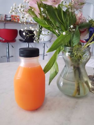 Juice at Badaboom in Nice