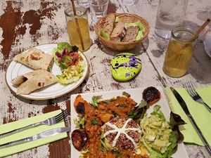 délicieux plats  at Badaboom in Nice