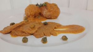 llengua amb taperes at Acai in Mallorca