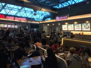 Food court (restaurant is on the right) at TPE - I-Mei Dim Sum - T2 -  義美點心世界 in Taoyuan