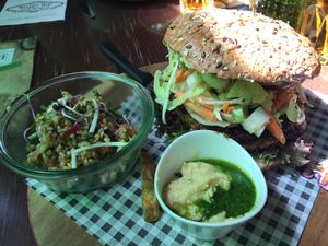 Marco Jolo Burger at Die Röhre in Unterach Am Attersee