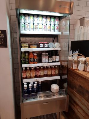 Juices, jams and so on to go at Ziva To Go - Market in Mallorca