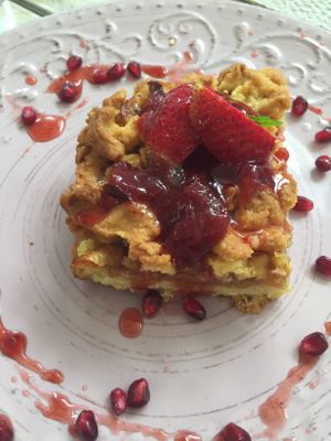 Apple pie with strawberry jam at Yard of Taste in Zakynthos