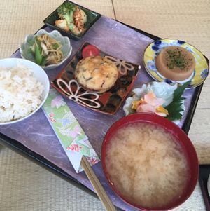 fix menú lunch  at Shanti Yoga Vegan Cafe in Hiroshima