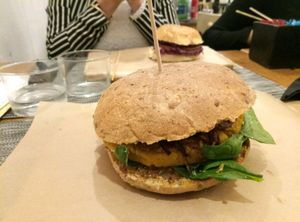 Jannis- chickpeas burger at Star Pub in Sorrento
