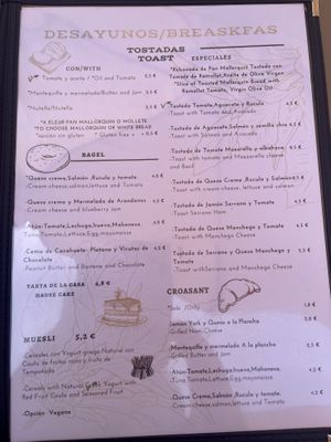 This is the menu as at end of June 2022 - a few vegan options, but they do have a good range of milks and a nice coffee!  at Me Gusta in Mallorca