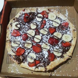 Vegan Dessert Pizza at Round in Dickson