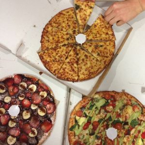 Pizza heaven  at Round in Dickson