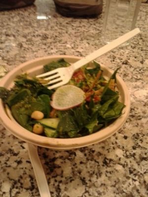 budah bowl--> kale, quinoa, garbanzo at Basico Food & Juice in Mexico City