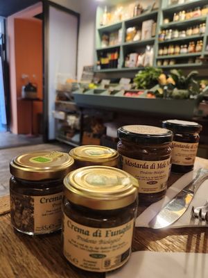  at Carduccio in Florence