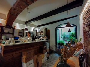  at Carduccio in Florence