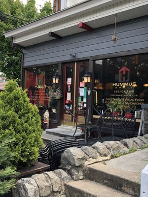 🙂 at HANDHELDZ in Bethlehem