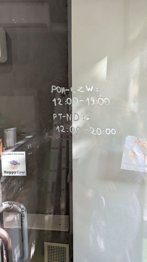 Opening times at Vegestacja in Warsaw