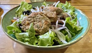 Salad #Veganuary at Amerindia in Puerto Natales