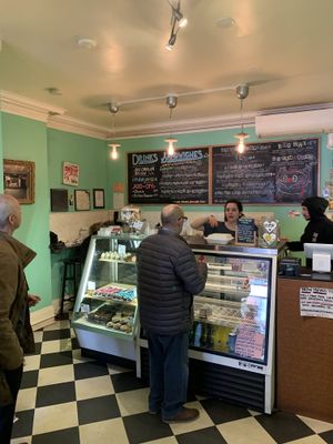 Berben & Wolff, counter at Berben & Wolff's in Albany