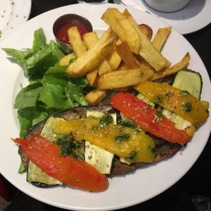 Crostini at Janine Loves Sunday in Paris