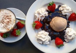 gateau tout choco and latte at Janine Loves Sunday in Paris