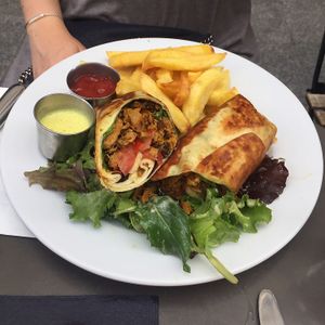 vegan kebab at Janine Loves Sunday in Paris