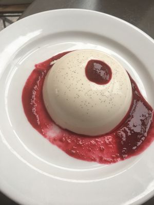 Panacota  at Janine Loves Sunday in Paris