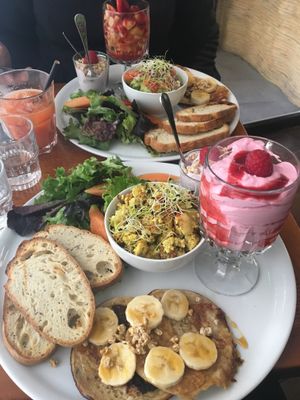 ❤️ at Janine Loves Sunday in Paris