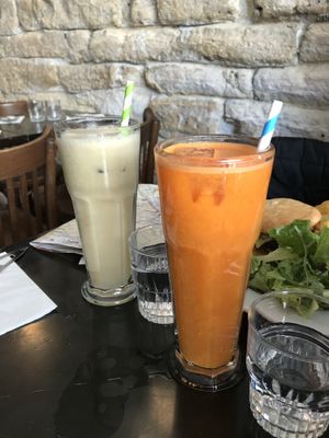 Sumos at Janine Loves Sunday in Paris