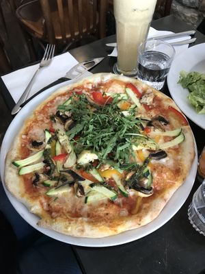 Pizza at Janine Loves Sunday in Paris