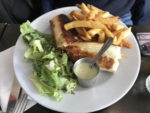 Falafel at Janine Loves Sunday in Paris