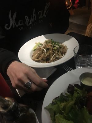 Pad Thai at Janine Loves Sunday in Paris