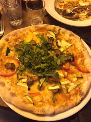 Pizza Orientale at Janine Loves Sunday in Paris