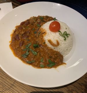 Chili con carne at Janine Loves Sunday in Paris