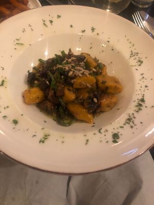 Gnocchi with asparagus and mushrooms  at Galerija Food in Split