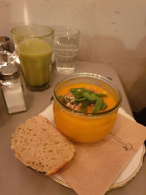 Kürbissuppe at Cafe Neue Liebe in Berlin