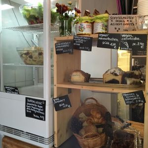 Frische Salate gibt's auch! Super! at Cafe Neue Liebe in Berlin