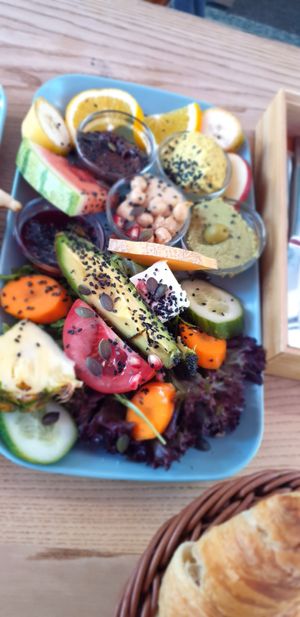 Großes Frühstück at Cafe Neue Liebe in Berlin